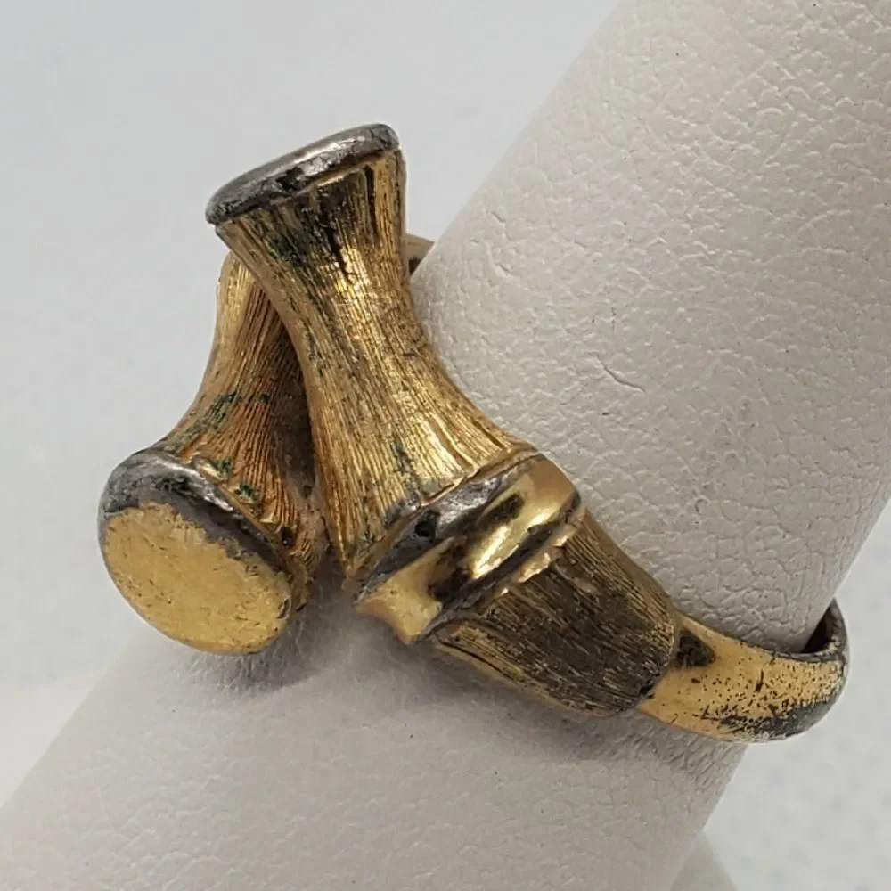 Vintage Avon Gold Colored Bamboo Ring (7.5)